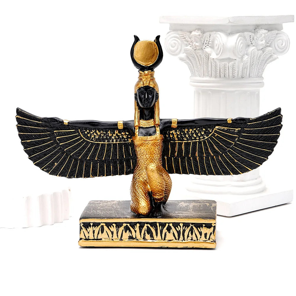 Ancient Egyptian Isis Souvenir Goddess Statue: Resin Decorative Ornament for Entryway or TV Cabinet in A Light Luxury Style