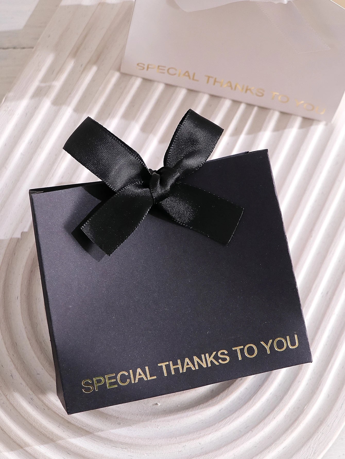 5 Small Gift Boxes with Elegant“Special Thanks” Messages Perfect for Wedding Gifts, Birthday Gifts and Thank-You Gifts Availabl